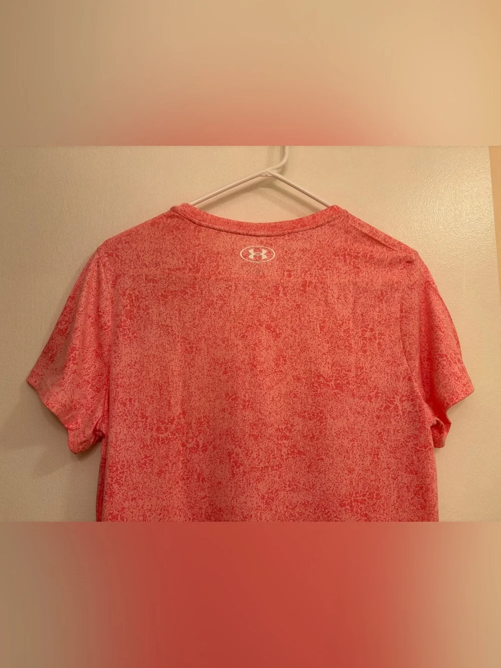NWT Under Armour Women's Tech Twist T-Shirt - Size Medium - Picture 8 of 12